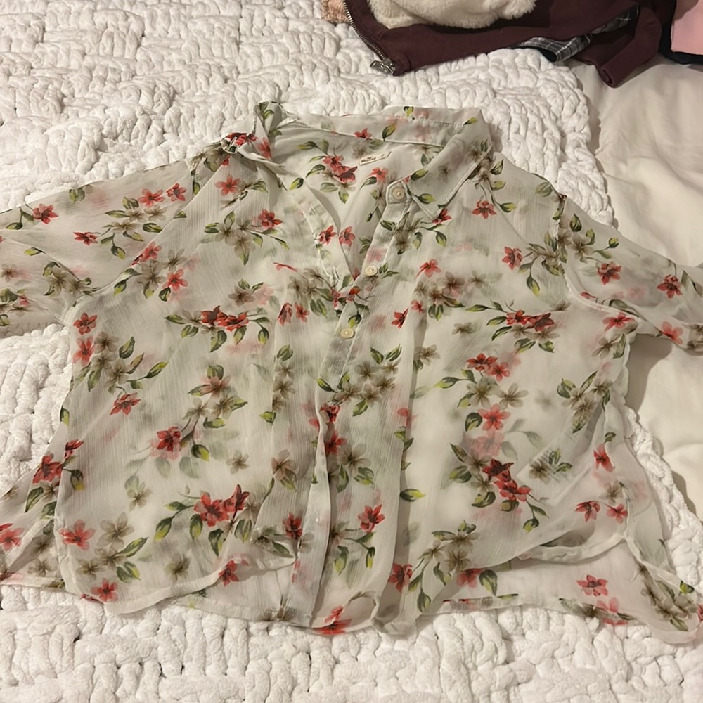 See through button up light weight short sleeve tourist shirt